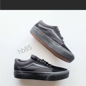 Vans Old Skool Platform Sneaker 'Triple Black' Men's 7.5 Women's 9